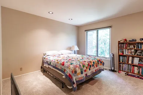 1071 Deerfield Place Highland Park IL 60035