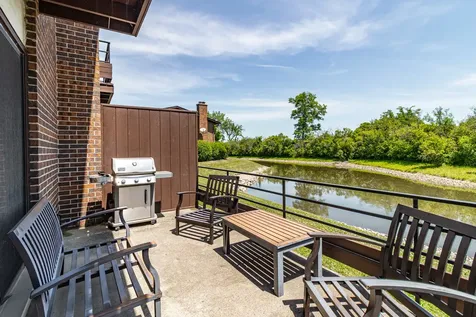 1071 Deerfield Place Highland Park IL 60035