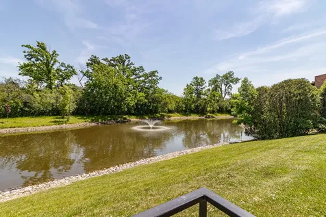 1071 Deerfield Place Highland Park IL 60035