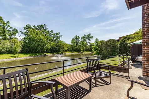 1071 Deerfield Place Highland Park IL 60035