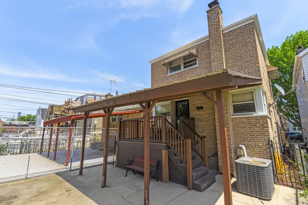 3132 South Normal Avenue Chicago IL 60616