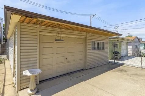 3132 South Normal Avenue Chicago IL 60616