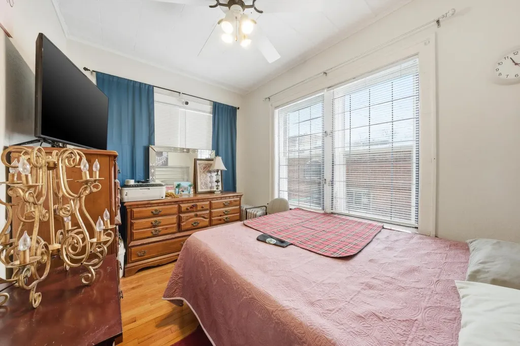 8019 South Rhodes Avenue Chicago IL 60619