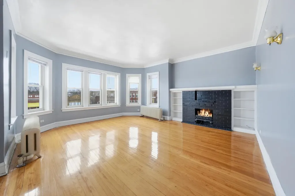 8019 South Rhodes Avenue Chicago IL 60619