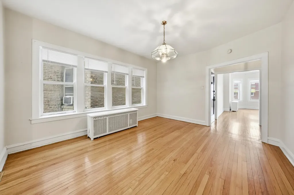 8019 South Rhodes Avenue Chicago IL 60619