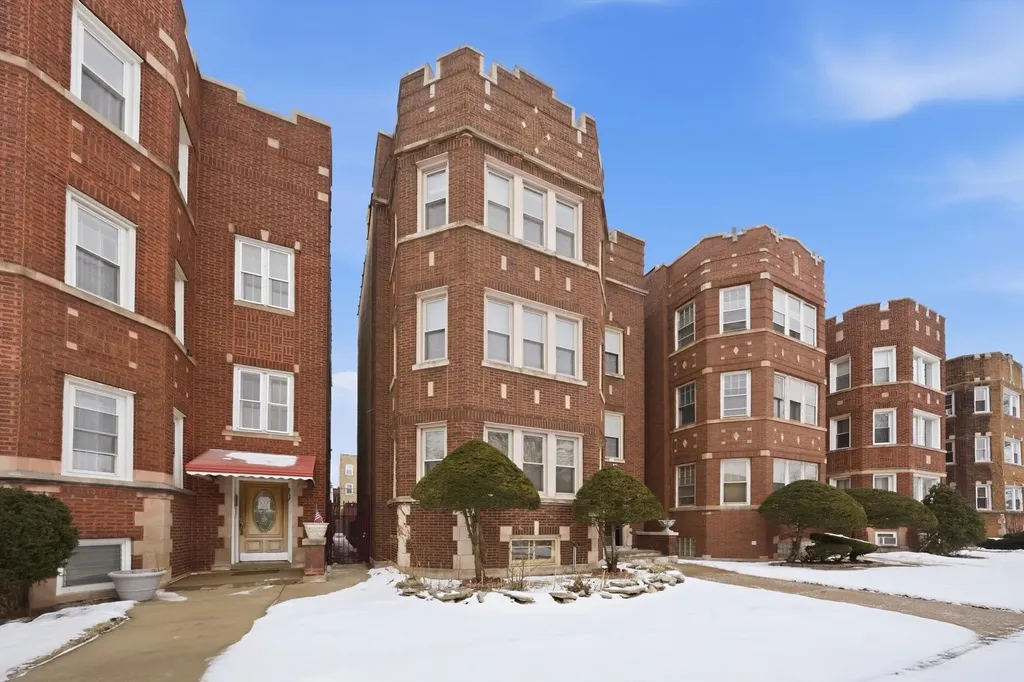 8019 South Rhodes Avenue Chicago IL 60619