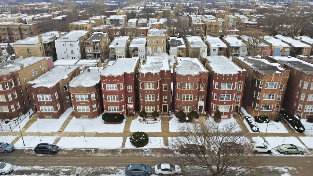 8019 South Rhodes Avenue Chicago IL 60619