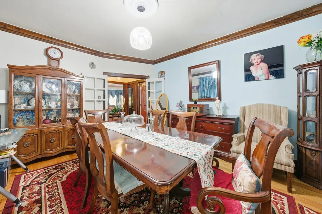 8019 South Rhodes Avenue Chicago IL 60619