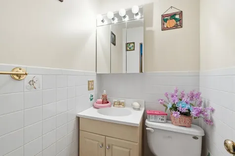8019 South Rhodes Avenue Chicago IL 60619