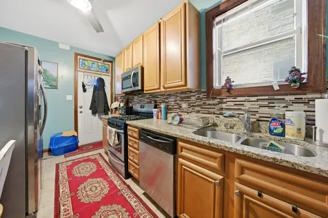8019 South Rhodes Avenue Chicago IL 60619