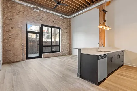 818 North Wolcott Avenue Chicago IL 60622