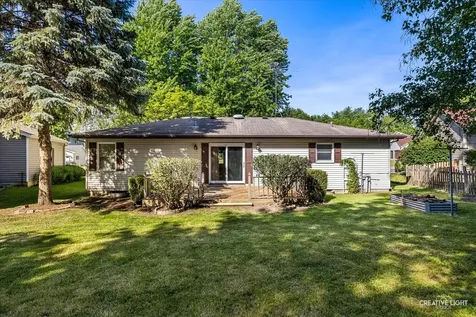 995 Blackhawk Drive Elgin IL 60120