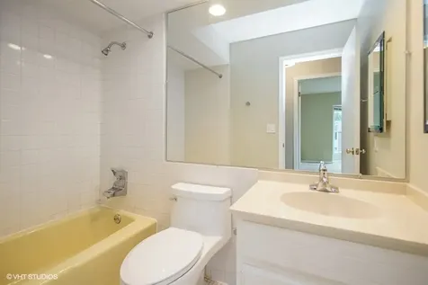 201 Thames Parkway Park Ridge IL 60068