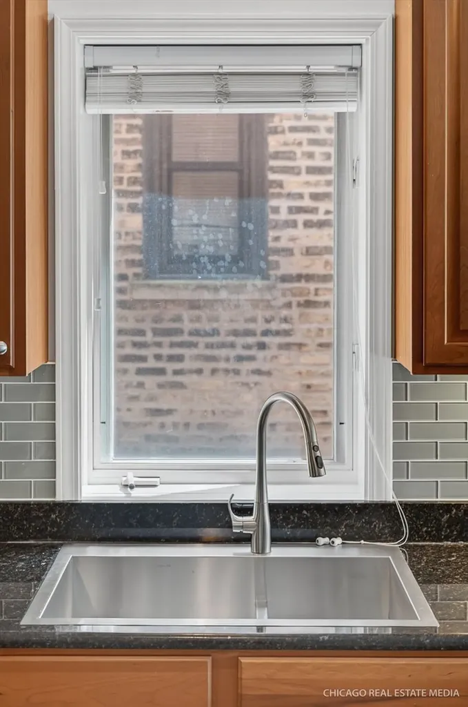 4711 North Malden Street Chicago IL 60640