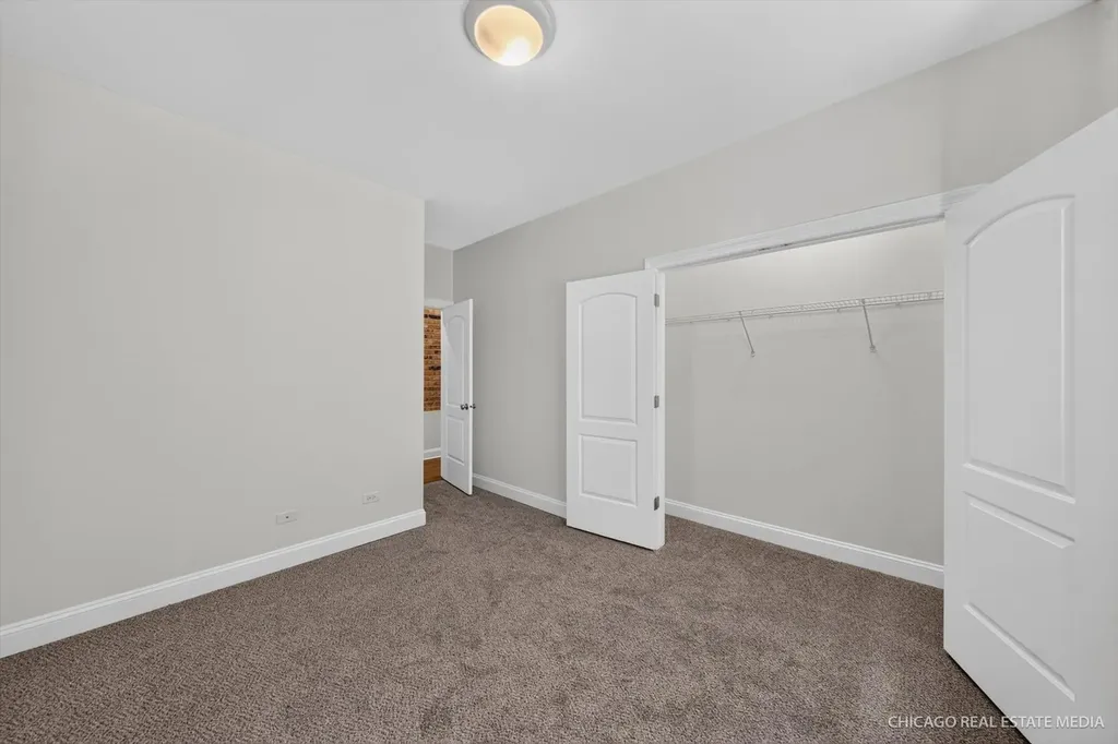 4711 North Malden Street Chicago IL 60640