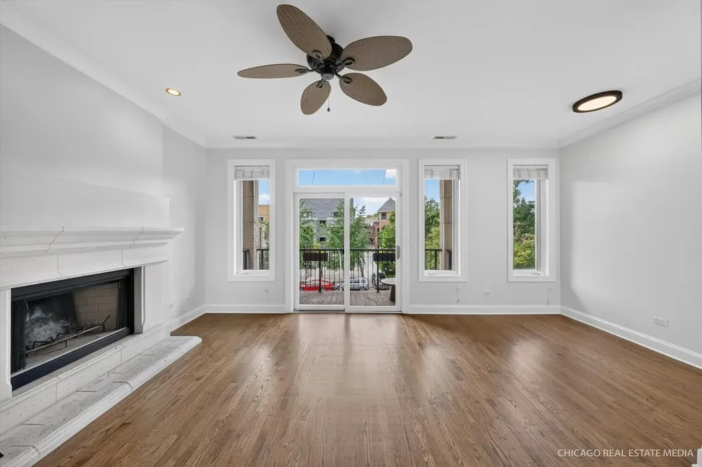 4711 North Malden Street Chicago IL 60640