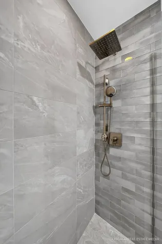 4711 North Malden Street Chicago IL 60640