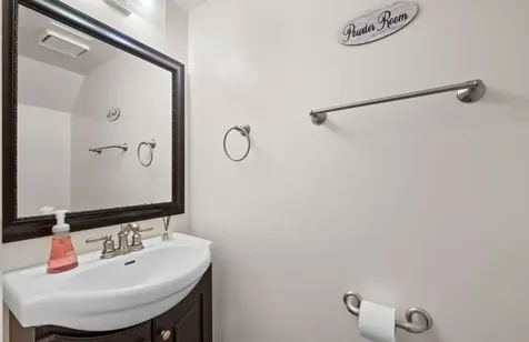 2651 Country Oaks Court Aurora IL 60502