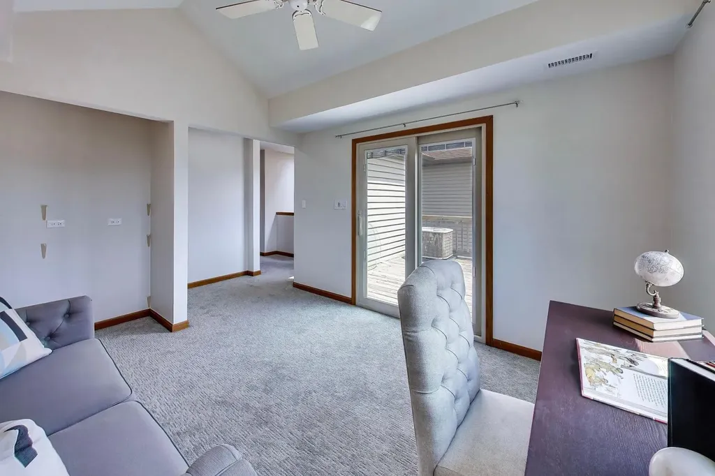6725 West Albion Avenue Chicago IL 60631