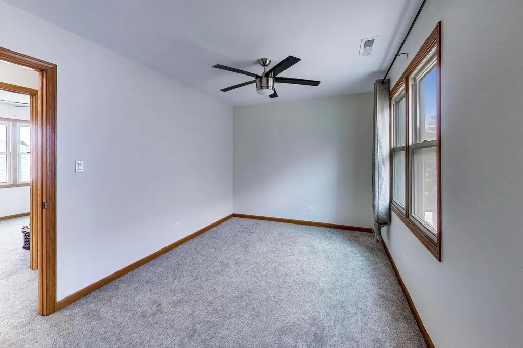 6725 West Albion Avenue Chicago IL 60631