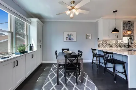 6725 West Albion Avenue Chicago IL 60631