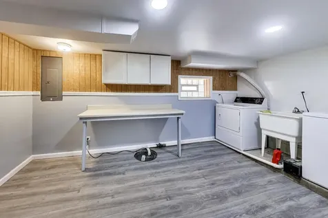 6725 West Albion Avenue Chicago IL 60631