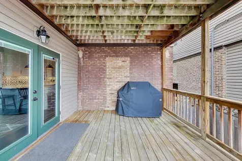 6725 West Albion Avenue Chicago IL 60631