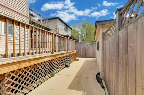 6725 West Albion Avenue Chicago IL 60631