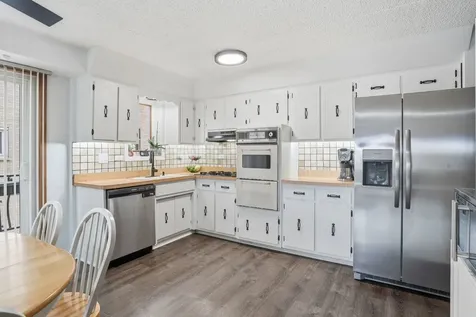6257 South Newland Avenue Chicago IL 60638