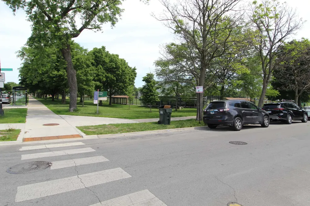 401 East 91st Street Chicago IL 60619