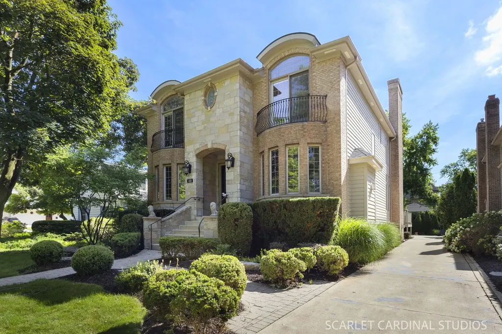 410 South Sleight Street Naperville IL 60540