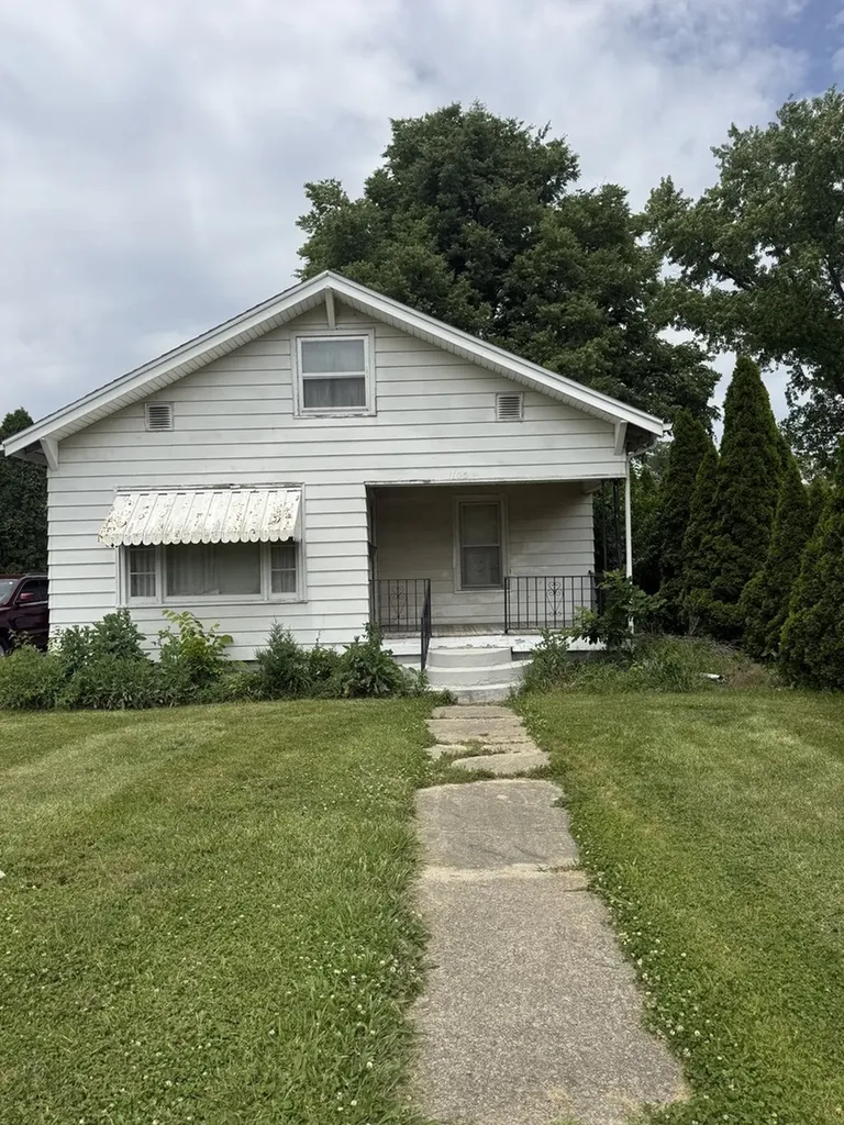 1105 Lincoln Avenue Charleston IL 61920