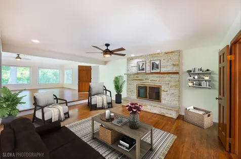 4 Auburn Lane Barrington IL 60010
