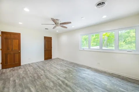 4 Auburn Lane Barrington IL 60010