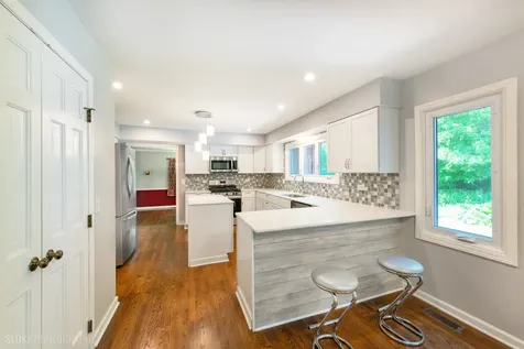 4 Auburn Lane Barrington IL 60010