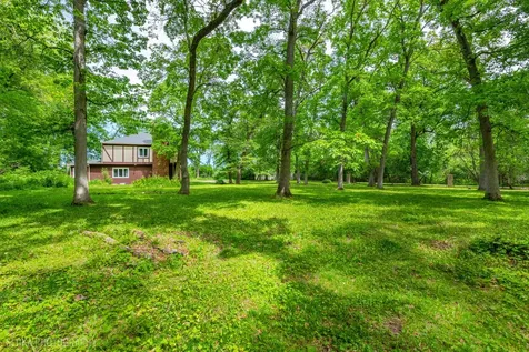 4 Auburn Lane Barrington IL 60010
