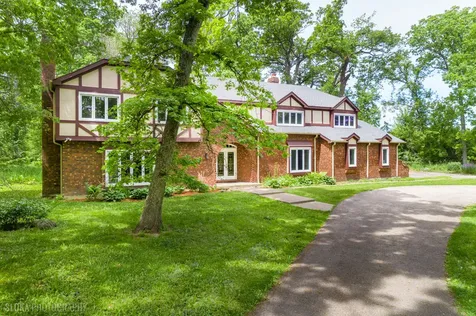 4 Auburn Lane Barrington IL 60010