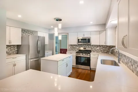 4 Auburn Lane Barrington IL 60010