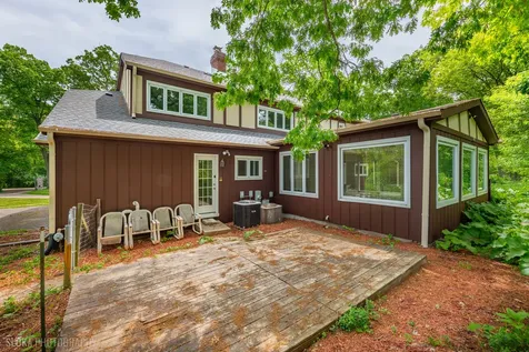 4 Auburn Lane Barrington IL 60010