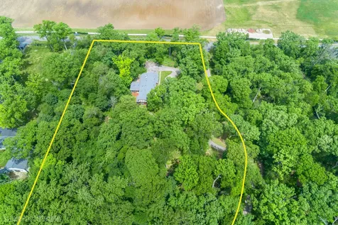 4 Auburn Lane Barrington IL 60010