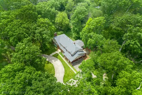 4 Auburn Lane Barrington IL 60010