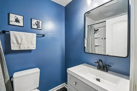1302 Fall Court Wheeling IL 60090