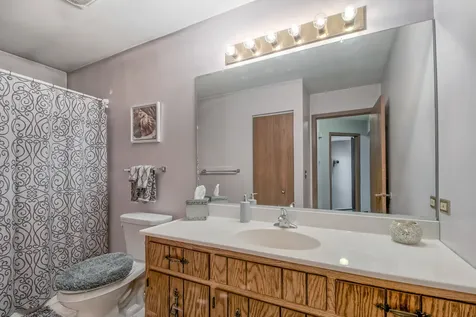 2512 Live Oak Drive Crest Hill IL 60403