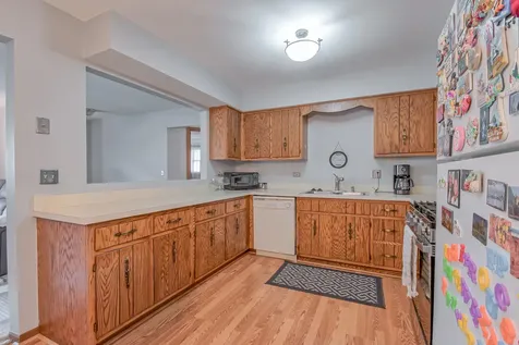 2512 Live Oak Drive Crest Hill IL 60403