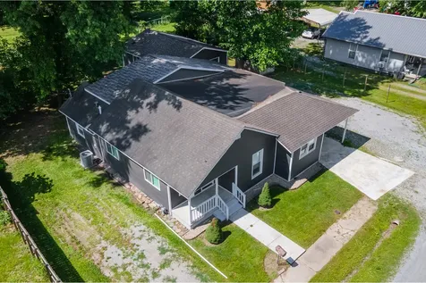 1608 West Adams Street Herrin IL 62948