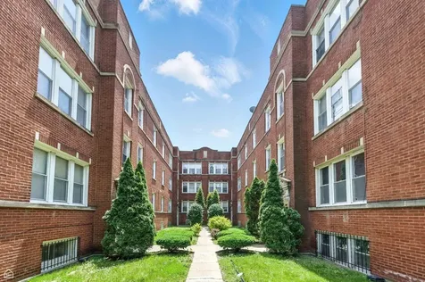 1301 East 71st Place Chicago IL 60619