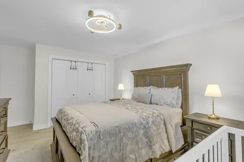 4229 North Keystone Avenue Chicago IL 60641