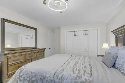 4229 North Keystone Avenue Chicago IL 60641