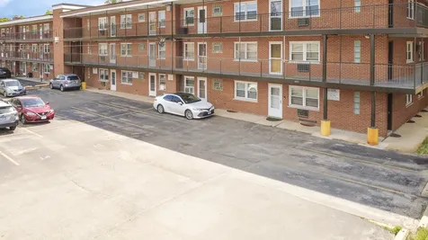 4229 North Keystone Avenue Chicago IL 60641