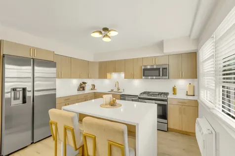 4229 North Keystone Avenue Chicago IL 60641